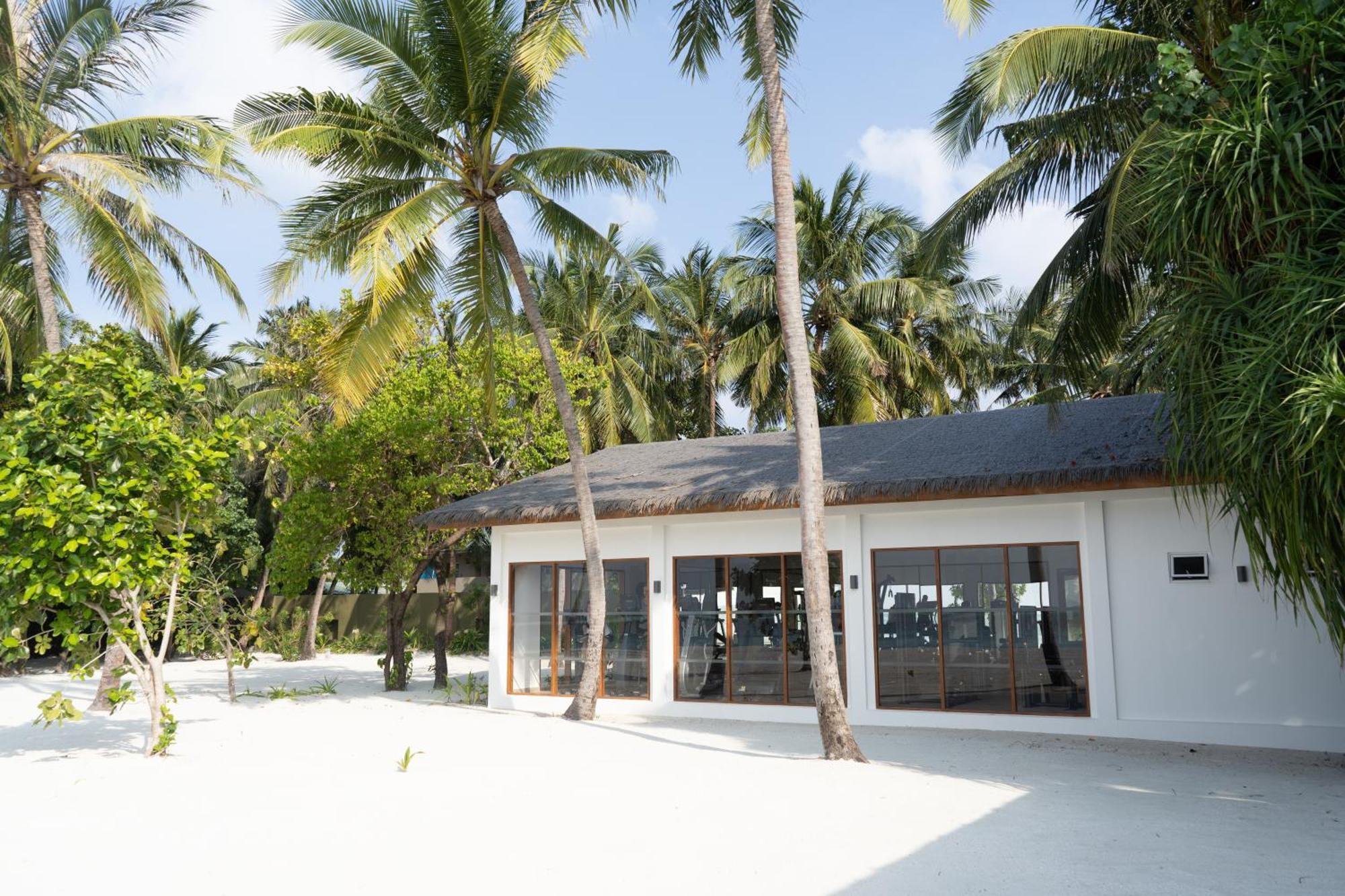 Cocoon Maldives Hotel Kurendhoo Bagian luar foto